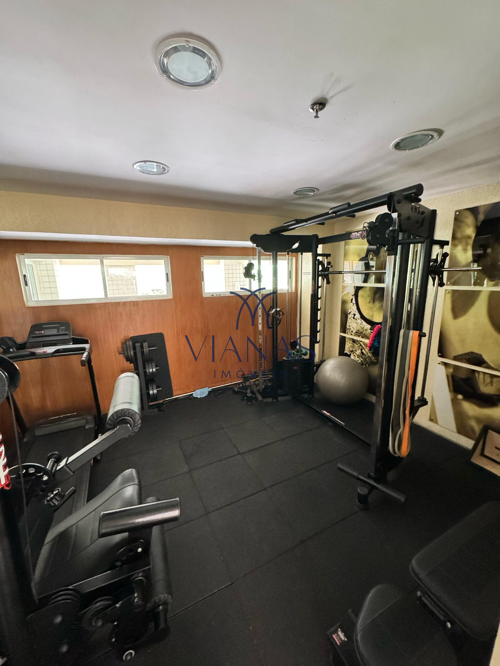 Foto 2 do imóvel Apartamento com 3 Quartos e 2 banheiros à Venda, 100 m² por R$ 600.000