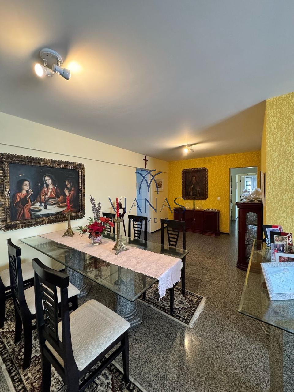 Foto 2 do imóvel Apartamento com 3 Quartos e 3 banheiros à Venda, 140 m² por R$ 580.000