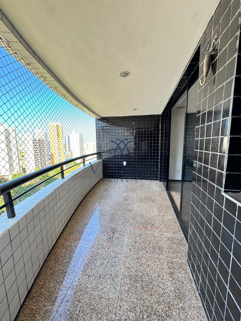 Foto 2 do imóvel Apartamento com 4 dormitórios à venda, 145 m² por R$ 680.000 - Cocó - Fortaleza/CE