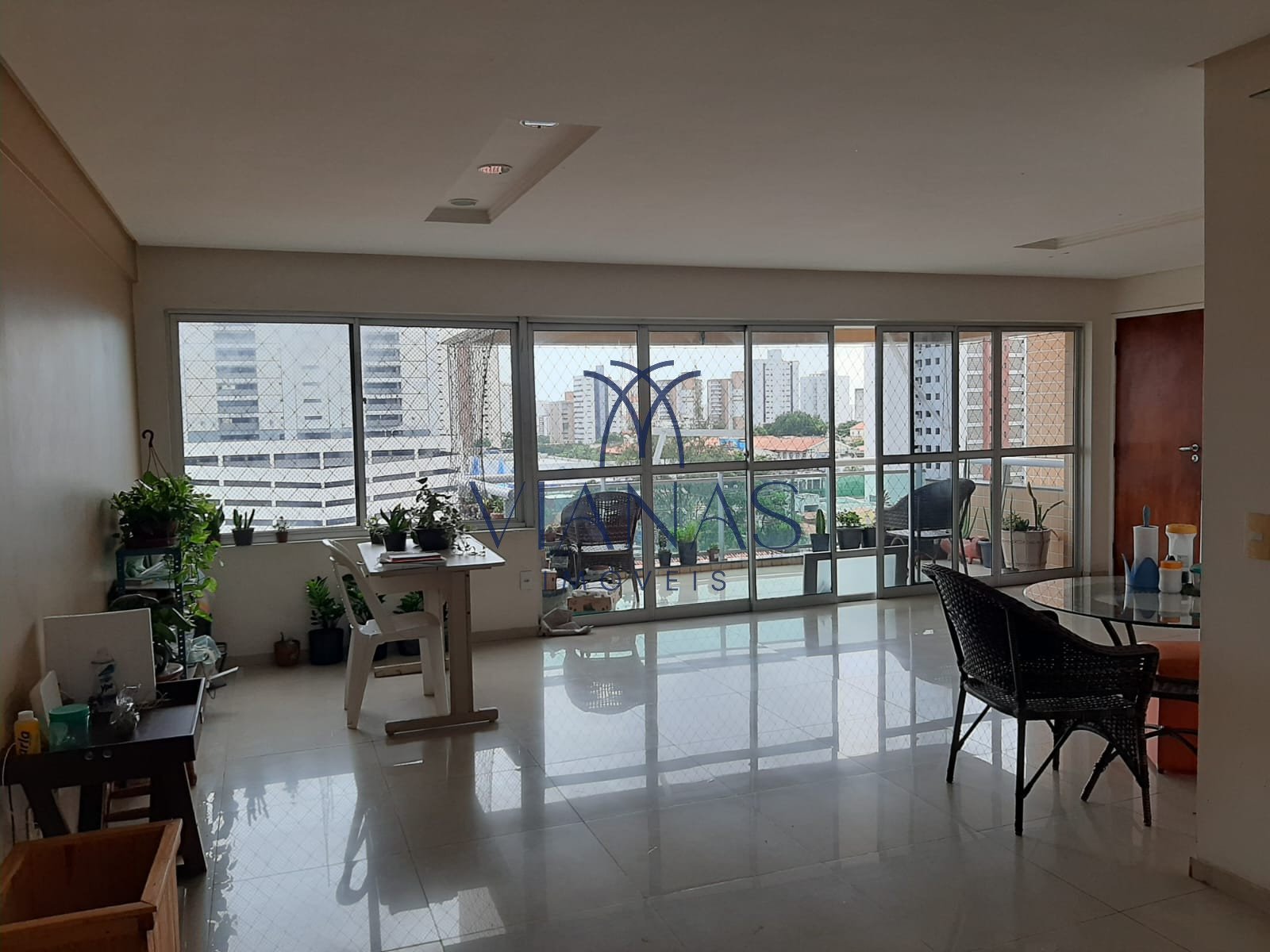 Foto 8 do imóvel Apartamento com 3 Quartos e 4 banheiros à Venda, 141 m² por R$ 599.000